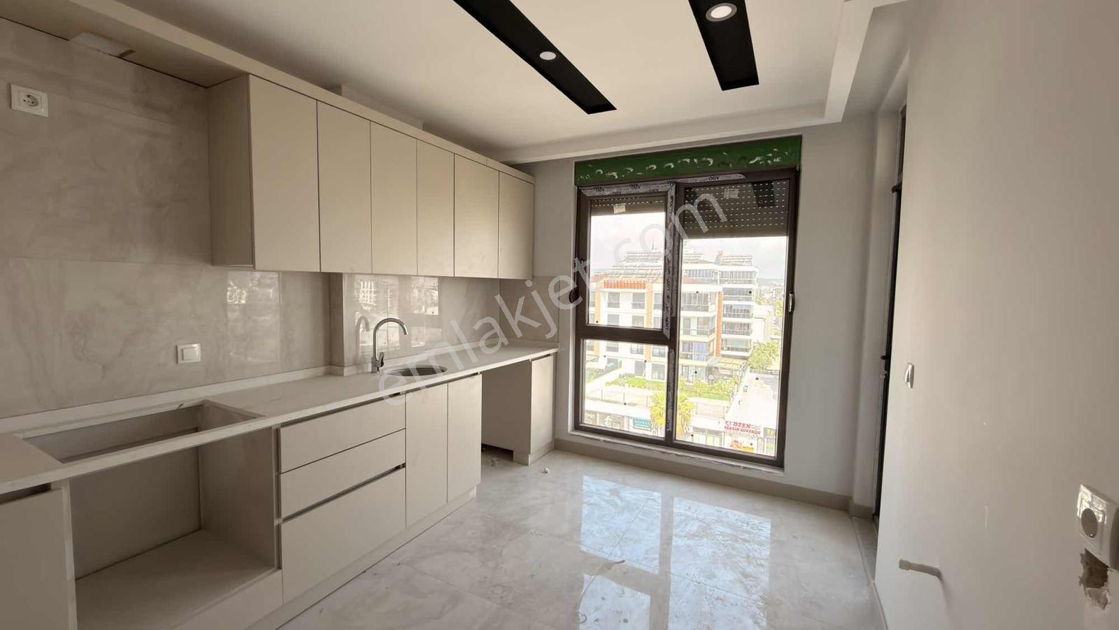 Varsak Karşıyaka 2+1 Sıfır Ebeveyn Banyolu Daire — fotoğraf 2
