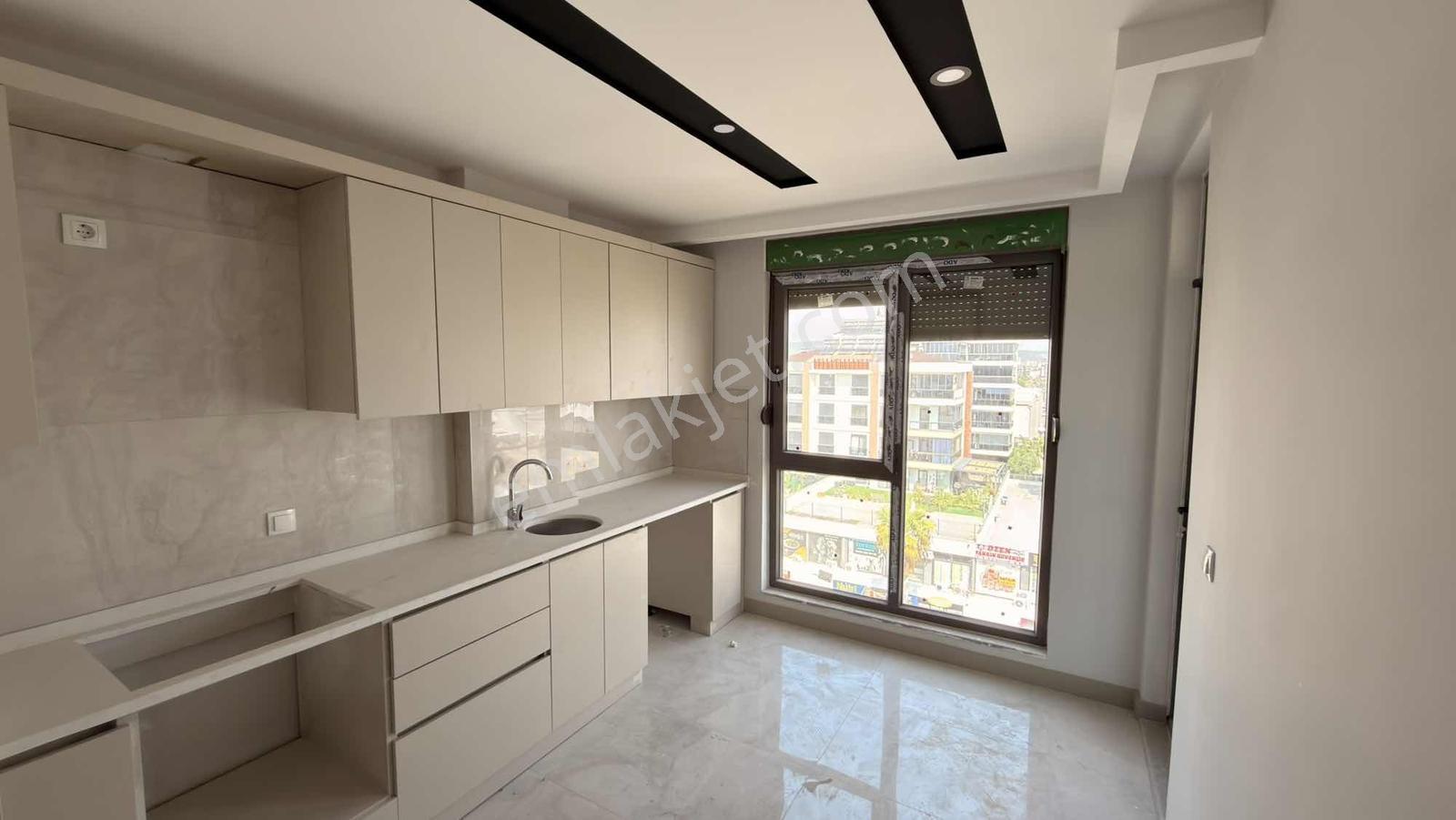 Varsak Karşıyaka 2+1 Sıfır Ebeveyn Banyolu Daire — fotoğraf 3