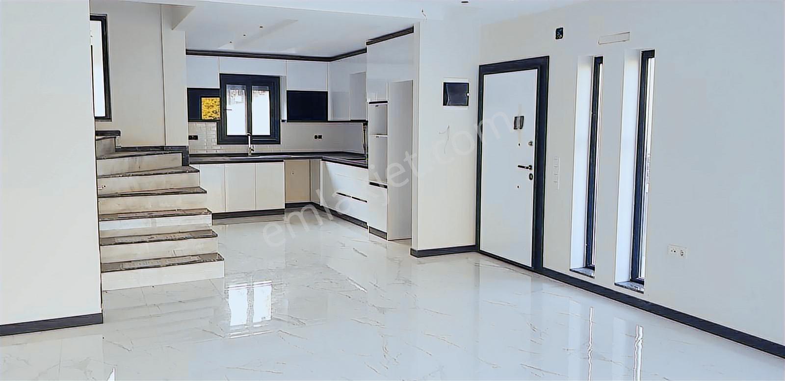 Monami'den Urlan Zeytinalaninda Mükemmel Konum 4+1 — fotoğraf 11
