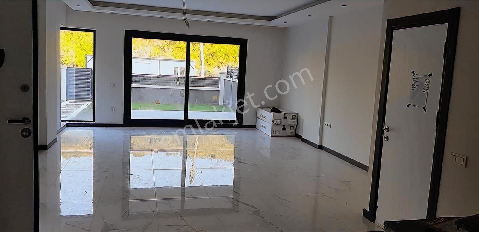 Monami'den Urlan Zeytinalaninda Mükemmel Konum 4+1 — fotoğraf 12