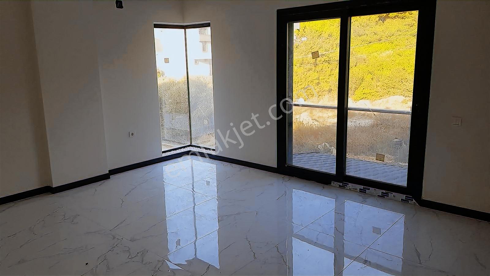 Monami'den Urlan Zeytinalaninda Mükemmel Konum 4+1 — fotoğraf 17