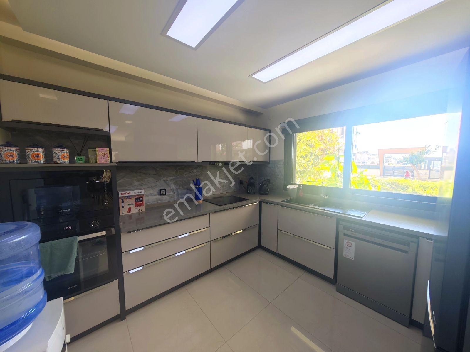 Didim Efeler Mahallesi'nde Satılık Havuzlu 3+1 Eşyalı Villa — fotoğraf 14