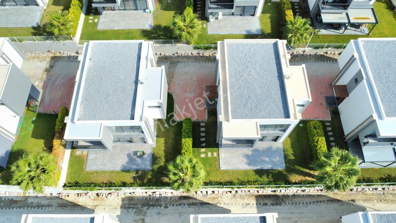 Kuşadası Soğucak'ta Satılık Sıfır 3+1 Doğalgazlı Villa — fotoğraf 3
