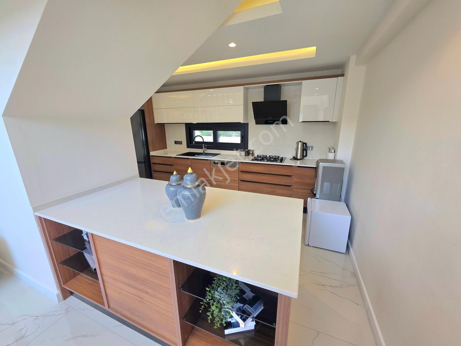 Kuşadası Soğucak'ta Satılık Sıfır 3+1 Doğalgazlı Villa — fotoğraf 19