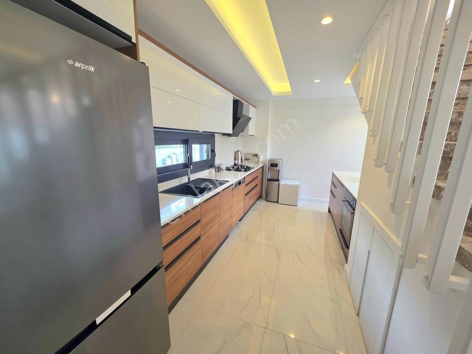 Kuşadası Soğucak'ta Satılık Sıfır 3+1 Doğalgazlı Villa — fotoğraf 23