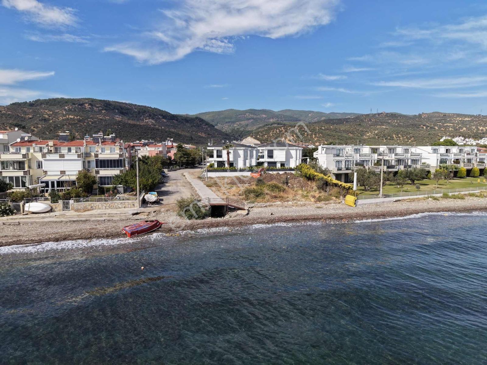 Avcı'dan Assos-k.kuyu Yolu Denize Sıfır Giriş Odalı 4+1 Villa — fotoğraf 30
