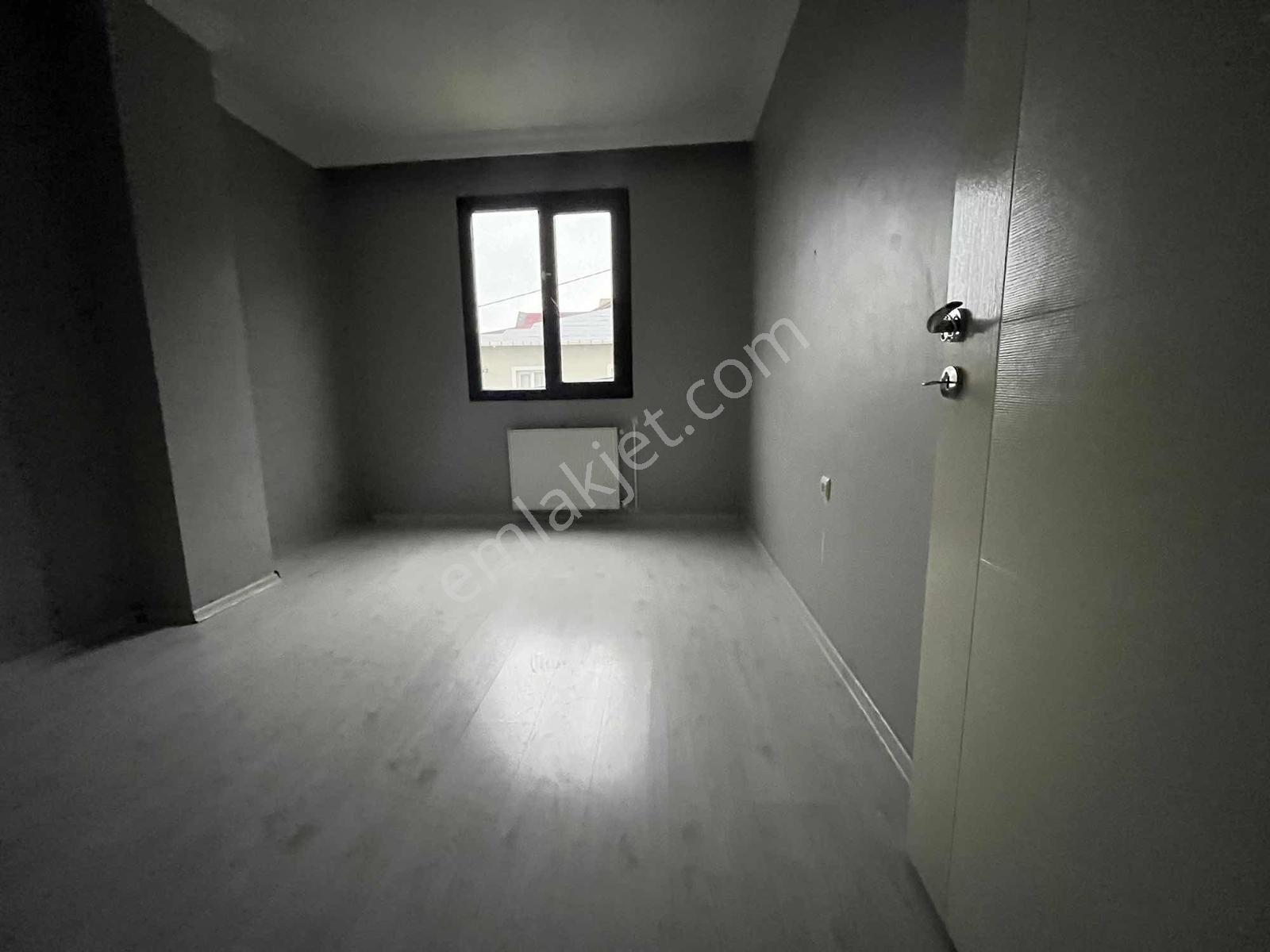 Sancaktepe Mevlana Mah Caddeye Cepheli Satılık 2+1 Arakat Daire — fotoğraf 15