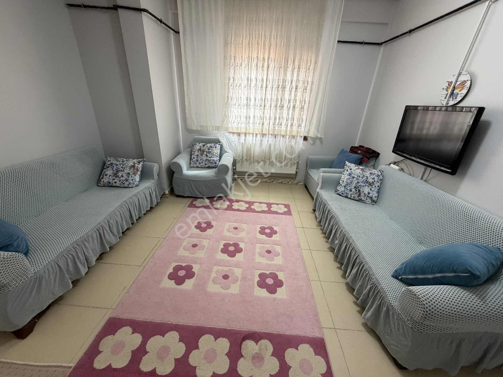 Sürer Emlak`Tan Satılık Ful Eşyalı 1+1 Daire`Miz Site İçerisinde