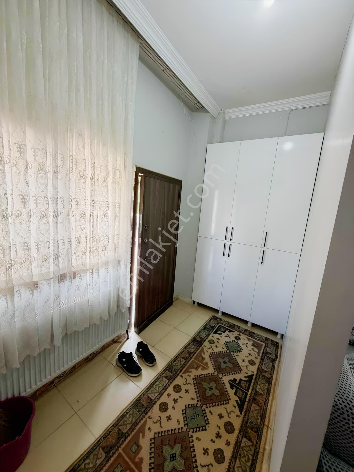 Sürer Emlak`tan Satılık Ful Eşyalı 1+1 Daire`miz Site İçerisinde — fotoğraf 7