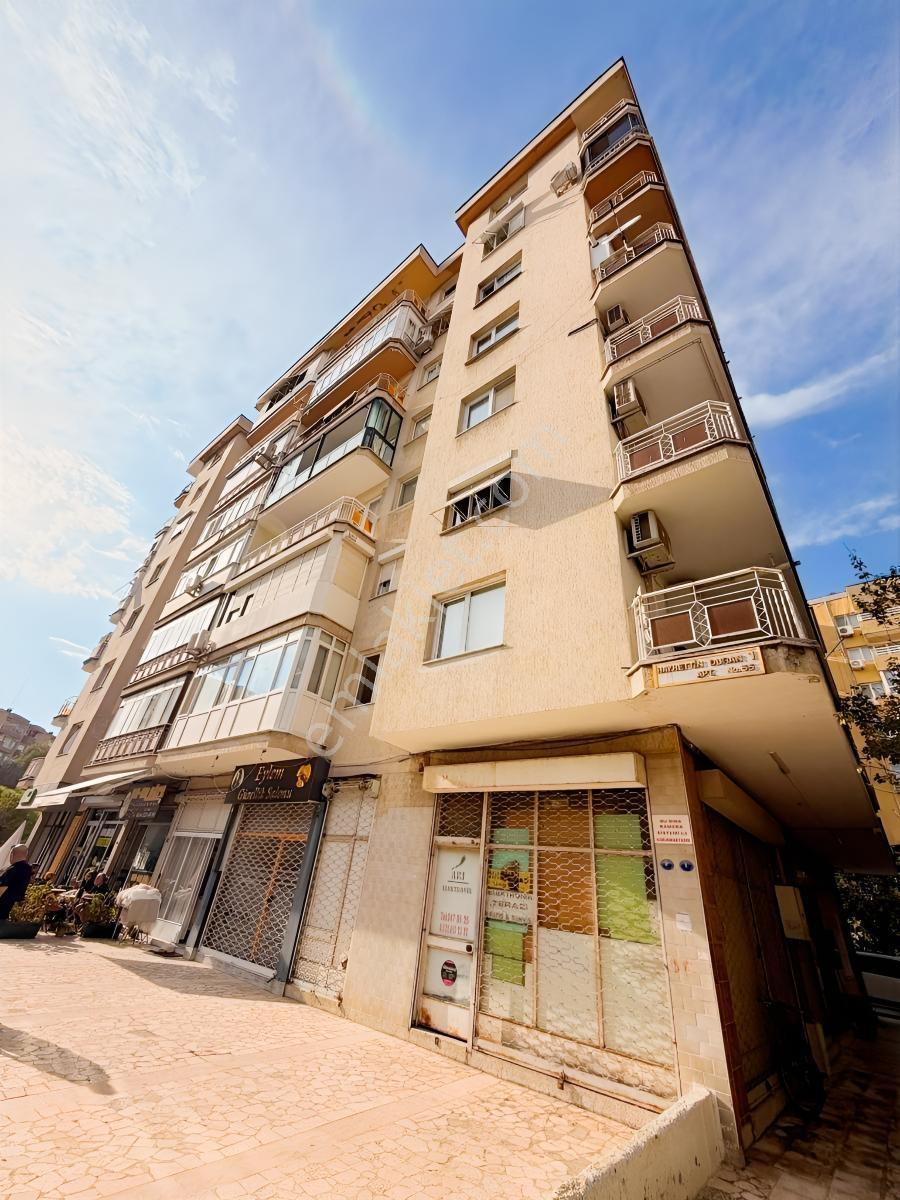 Kazımdirik Mah.'de Otoparklı, Asansörlü Satılık 3+1 Daire — fotoğraf 5