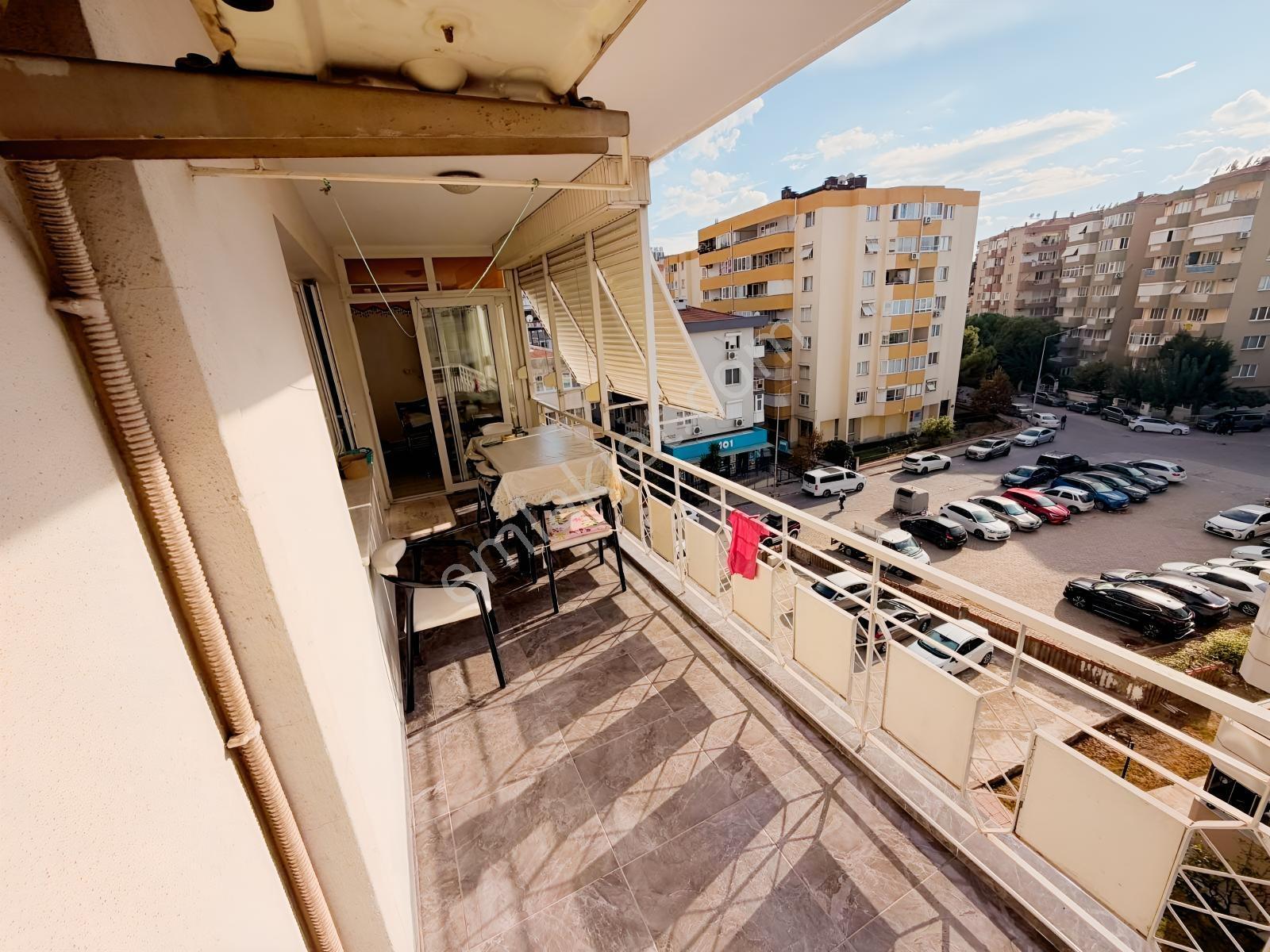 Kazımdirik Mah.'de Otoparklı, Asansörlü Satılık 3+1 Daire — fotoğraf 28