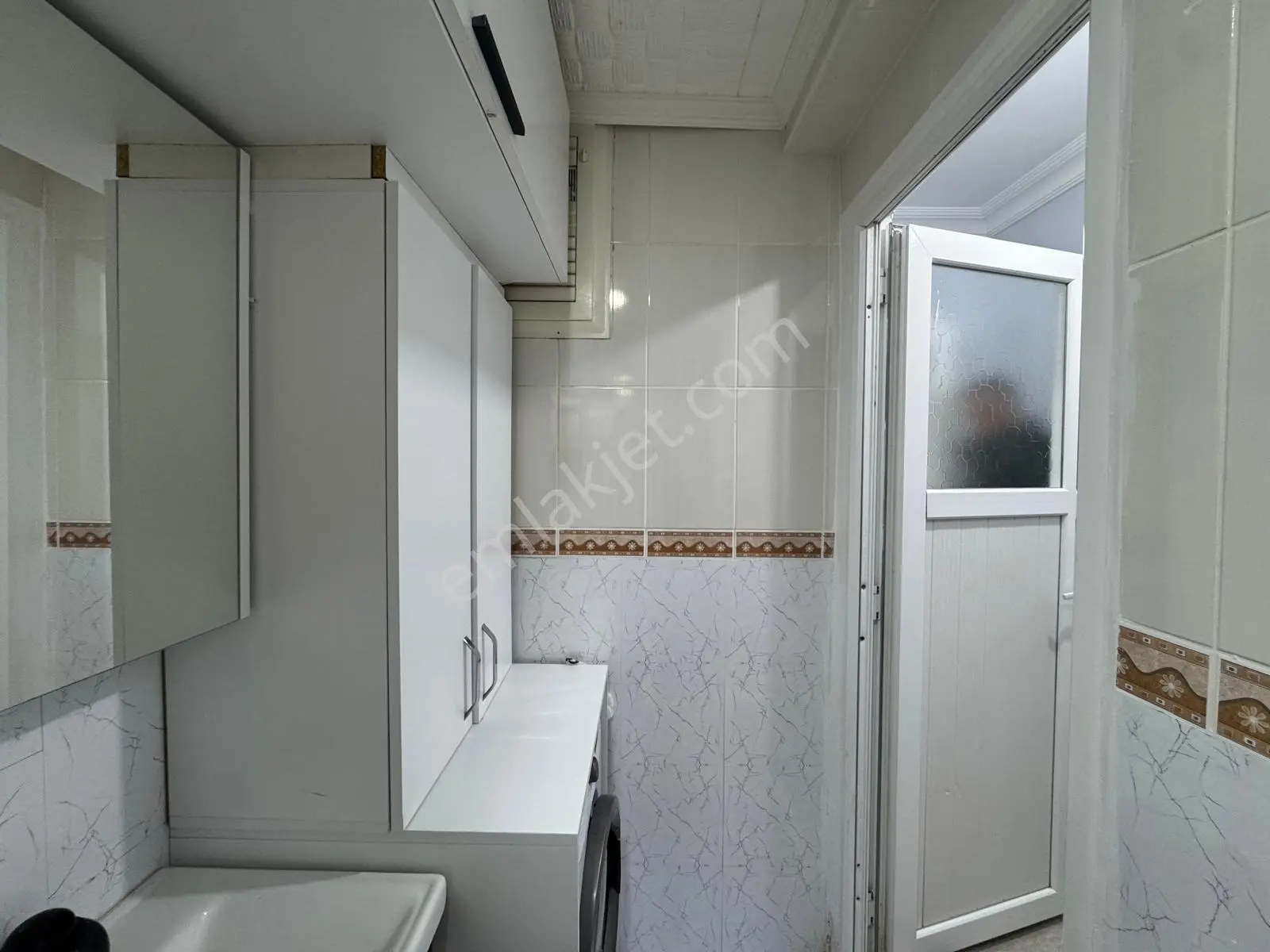 Gaziosmanpaşa'da Masrafsız Açık Cepheli 2+1 Arakat Satılık Daire — fotoğraf 23
