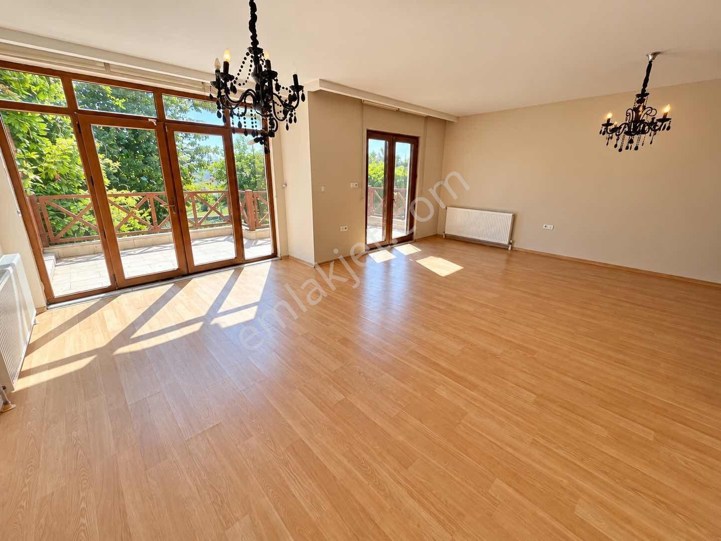 Finansman'dan..havuzlu..güvenlikli Sitede..bahçeli..geniş Villa — fotoğraf 15