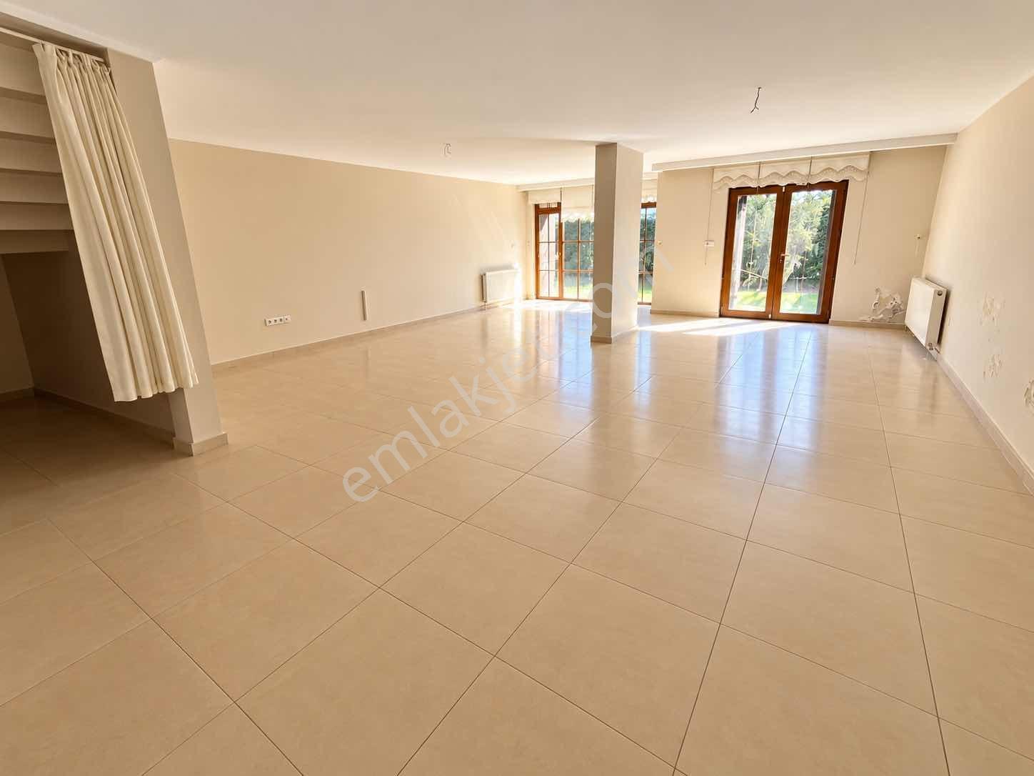Finansman'dan..havuzlu..güvenlikli Sitede..bahçeli..geniş Villa — fotoğraf 21