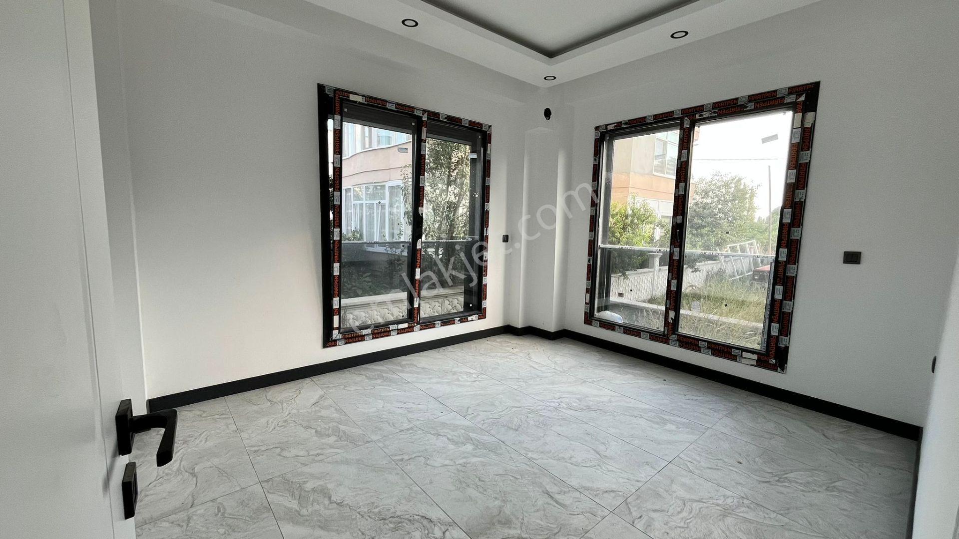 Cennetayağında Geniş 1+1 Oturuma Hazır Konforlu Daire Sıfır — fotoğraf 6