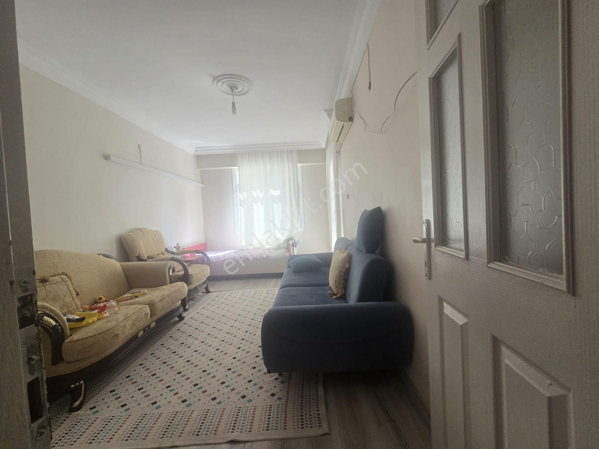 Huzurevlerinde K.Mutfak ,3+1 Geniş Satılık Daire