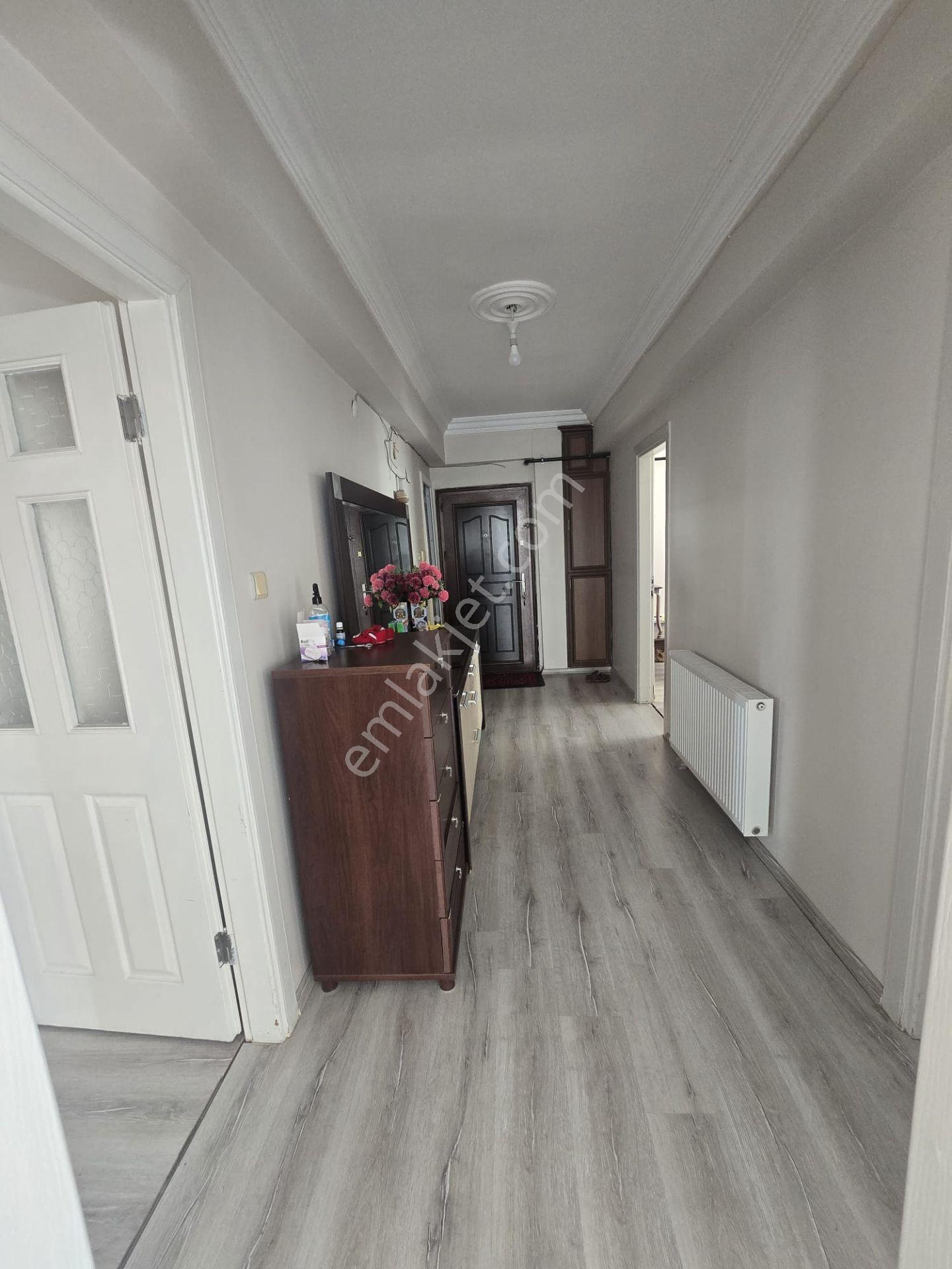 Huzurevlerinde K.mutfak ,3+1 Geniş Satılık Daire — fotoğraf 3