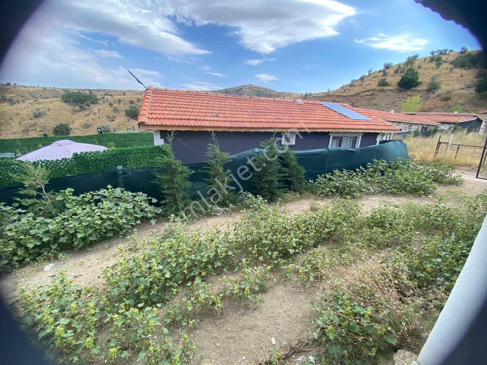 Cadde Üstü Villa Concept Li 2+1 Bahçeli Müstakil — fotoğraf 9