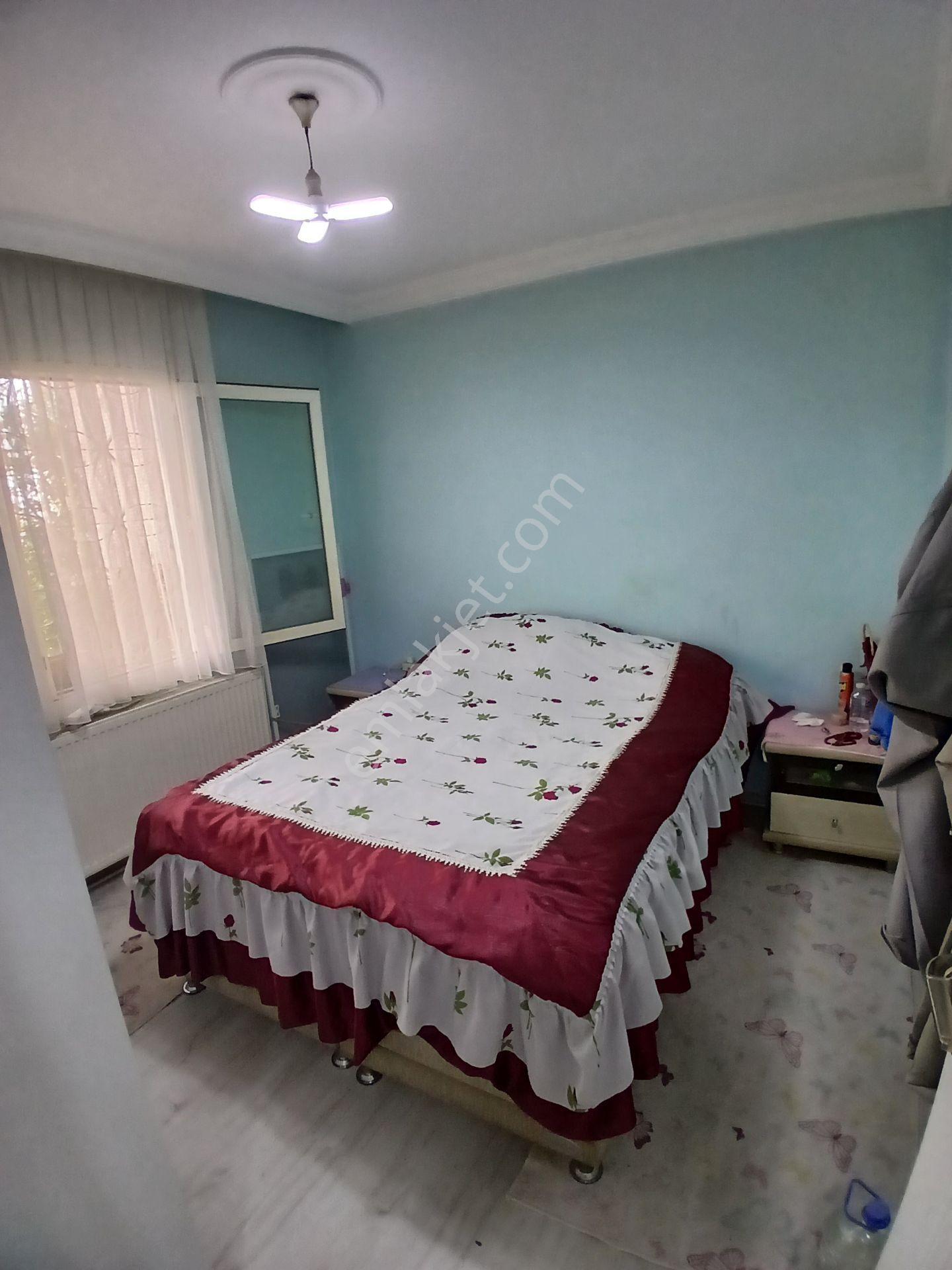Karabağlar Günaltay'da 2+1 Kapalı Mutfaklı Daire — fotoğraf 13