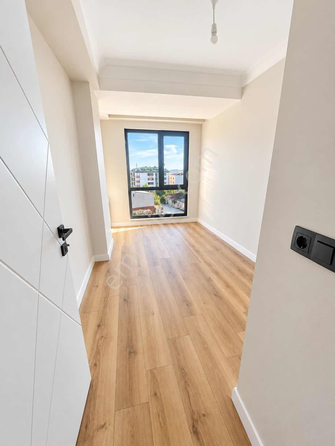 Avcılar Tahtakalede Prestijli Konumda Satılık Lüks 3+1 Daire — fotoğraf 7