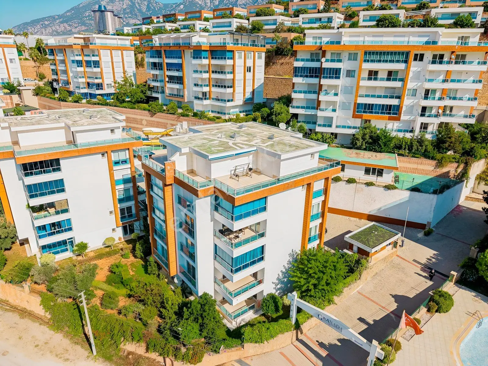 Alanya'da Granada Rezidansta 3+1 Eşyalı Dubleks Daire — fotoğraf 28