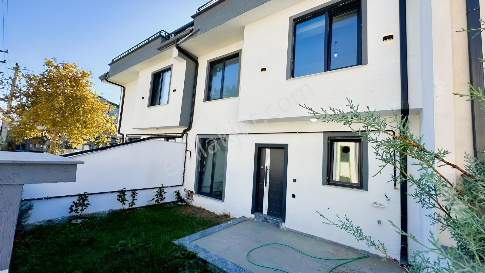 Balcıoğlundan Satılık Merkez Paljda En Uygun Triblex Sıfır Villa — fotoğraf 3