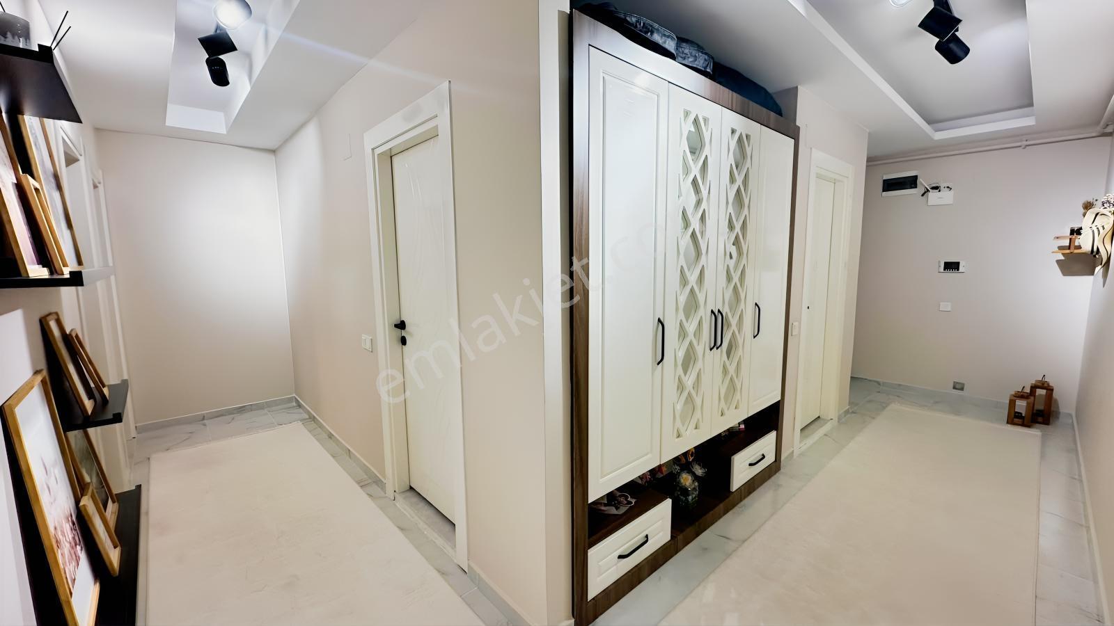 Aktif'ten Yalınayak'ta Satılık Giyinme Odalı,geniş 2+1 Şık Daire — fotoğraf 5