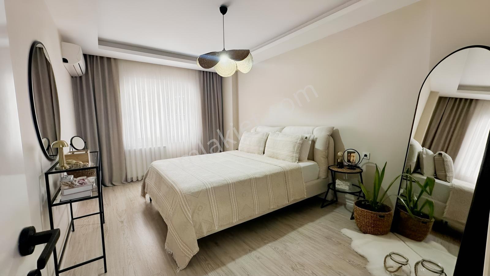 Aktif'ten Yalınayak'ta Satılık Giyinme Odalı,geniş 2+1 Şık Daire — fotoğraf 13