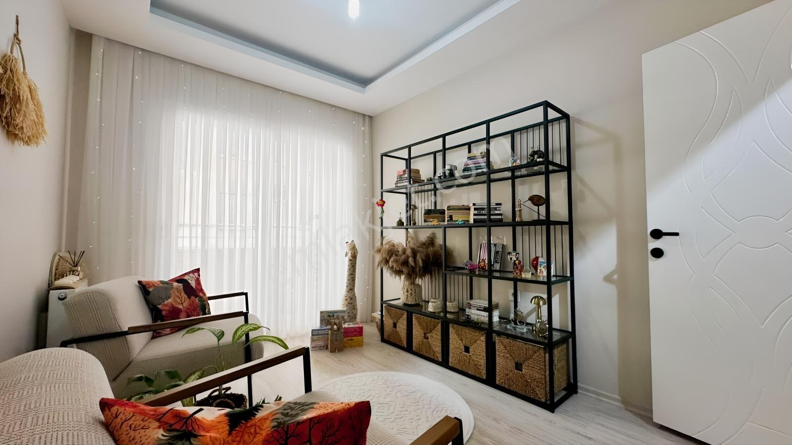 Aktif'ten Yalınayak'ta Satılık Giyinme Odalı,geniş 2+1 Şık Daire — fotoğraf 17