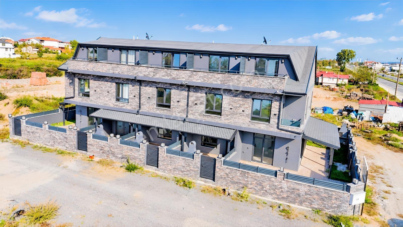Balcıoğlundan Süper Lüx Çift Çepheli Geniş Bahçeli 4+1 Triblex — fotoğraf 3