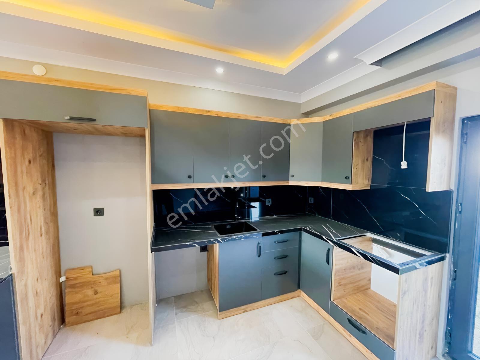 Balcıoğlundan Süper Lüx Çift Çepheli Geniş Bahçeli 4+1 Triblex — fotoğraf 5