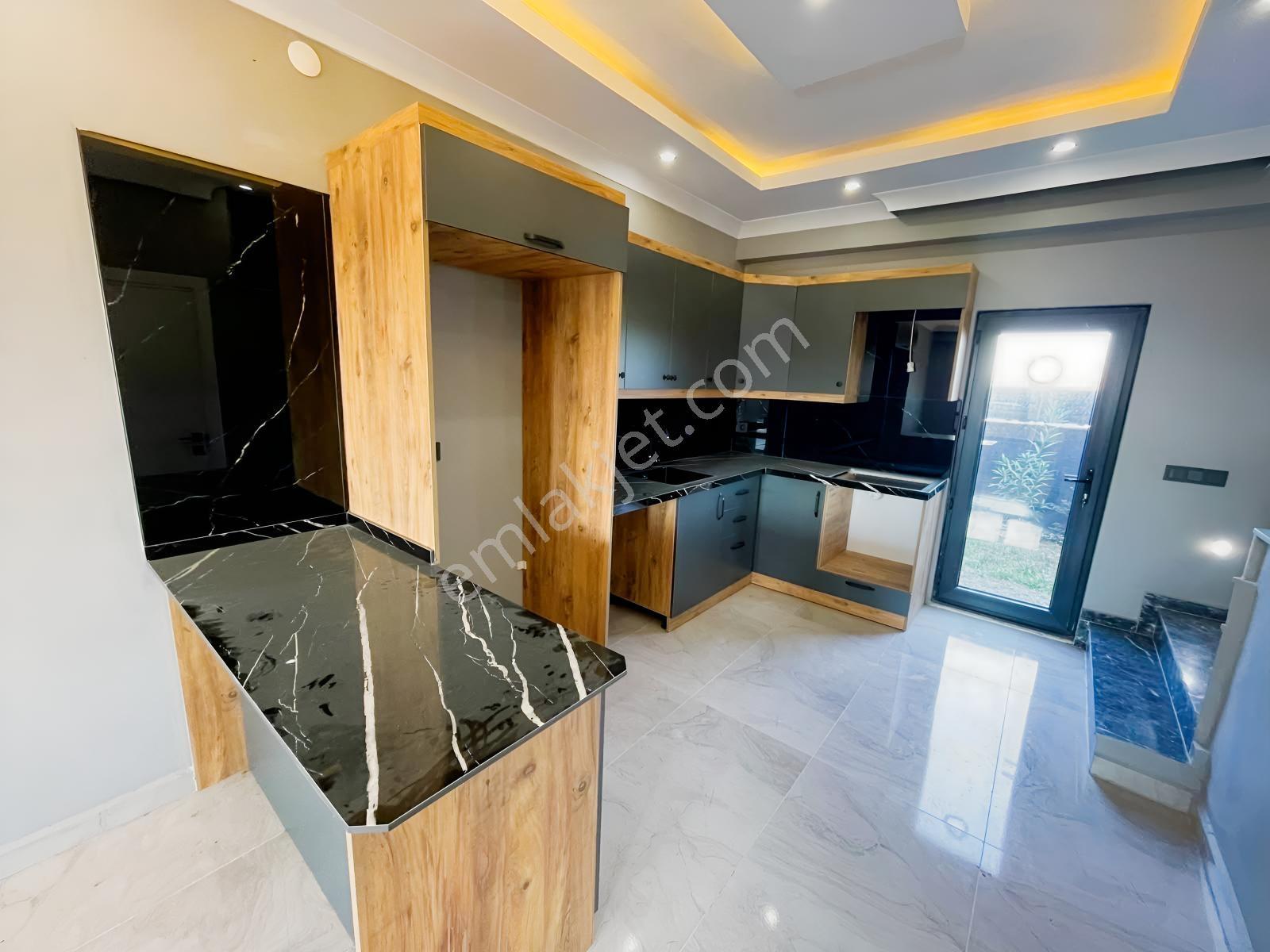 Balcıoğlundan Süper Lüx Çift Çepheli Geniş Bahçeli 4+1 Triblex — fotoğraf 21