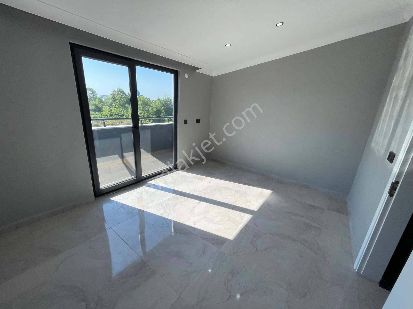 Balcıoğlundan Süper Lüx Çift Çepheli Geniş Bahçeli 4+1 Triblex — fotoğraf 31