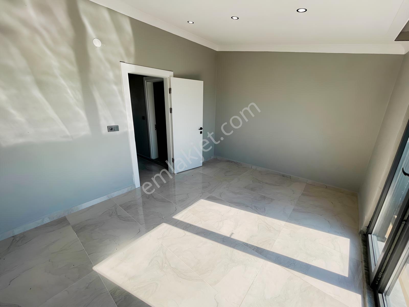 Balcıoğlundan Süper Lüx Çift Çepheli Geniş Bahçeli 4+1 Triblex — fotoğraf 33