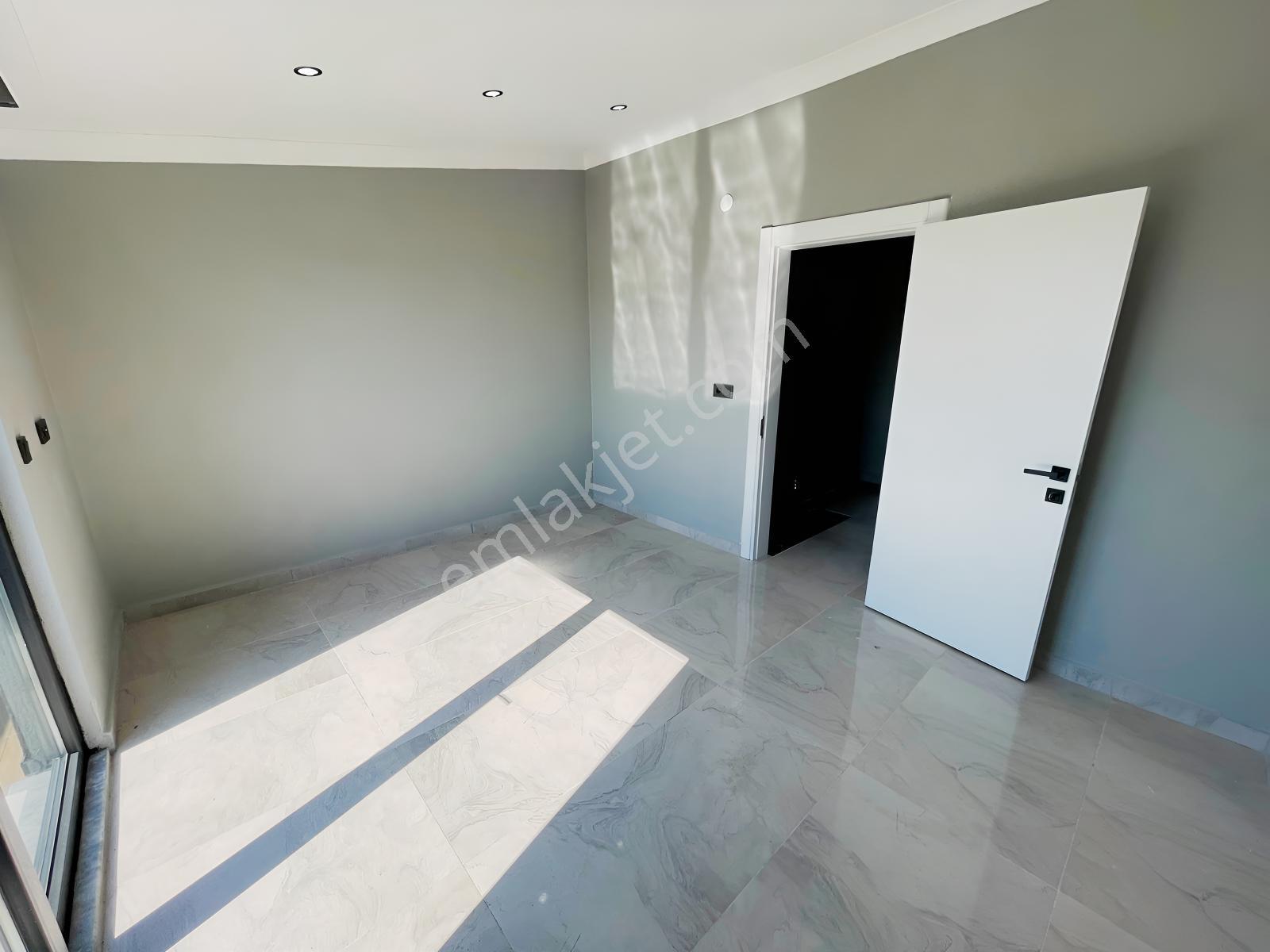 Balcıoğlundan Süper Lüx Çift Çepheli Geniş Bahçeli 4+1 Triblex — fotoğraf 35
