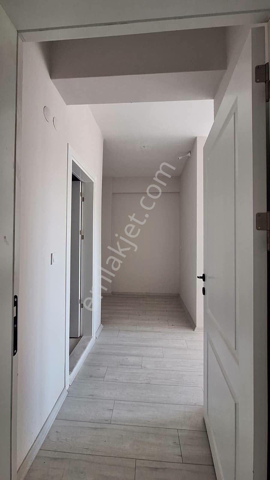 Samsun İlkadım Tepecik Mahallesi'nde Ebeveyn Banyolu Asansörlü 2+1 Satılık Sıfır Daire — fotoğraf 2