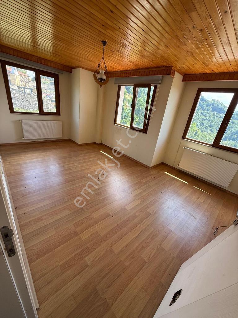 Çarşıbaşı Fener Mahallesinde Satılık Tripleks Villa — fotoğraf 10