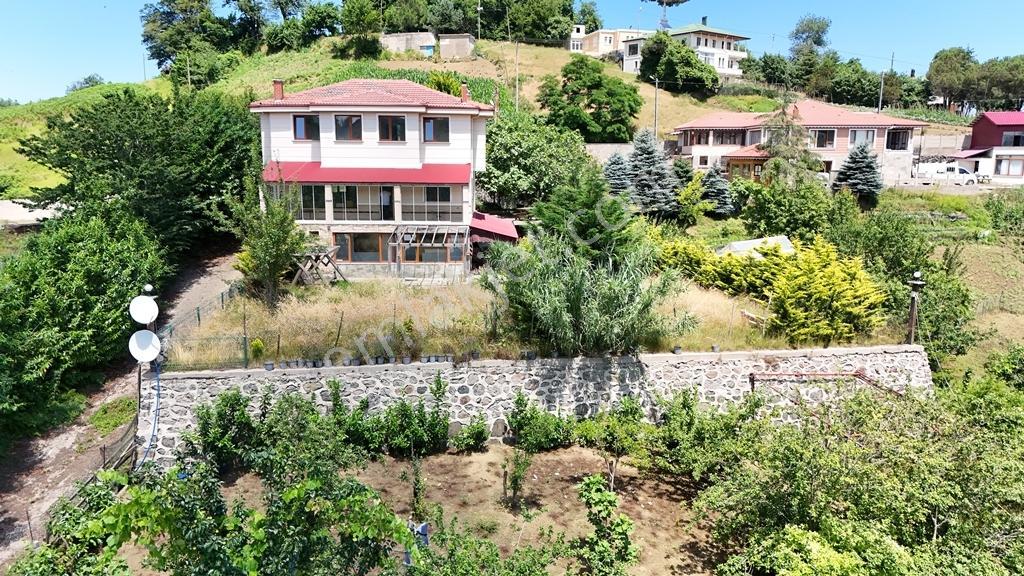 Çarşıbaşı Fener Mahallesinde Satılık Tripleks Villa — fotoğraf 20