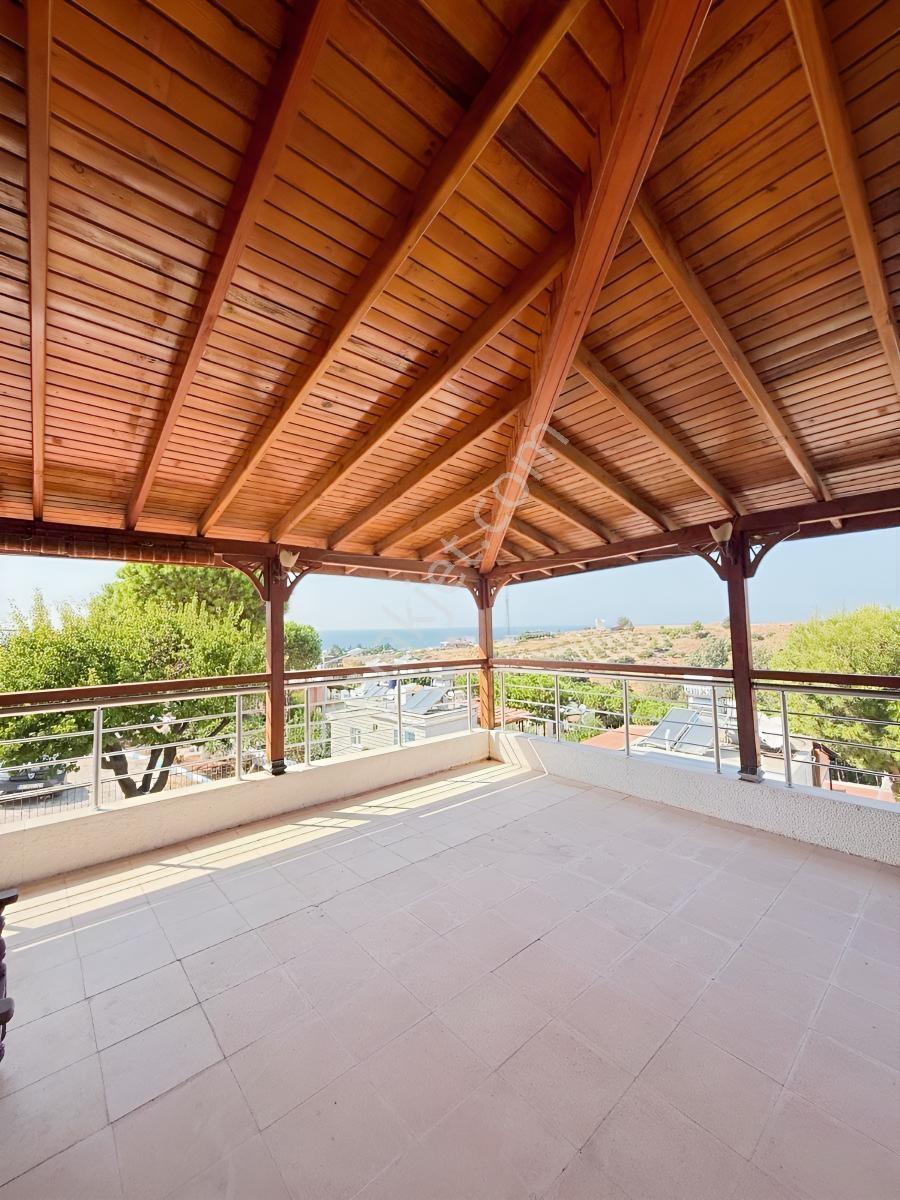 Ceren Sitesinde Deniz Manzaralı 5+1 Dubleks Villa — fotoğraf 30