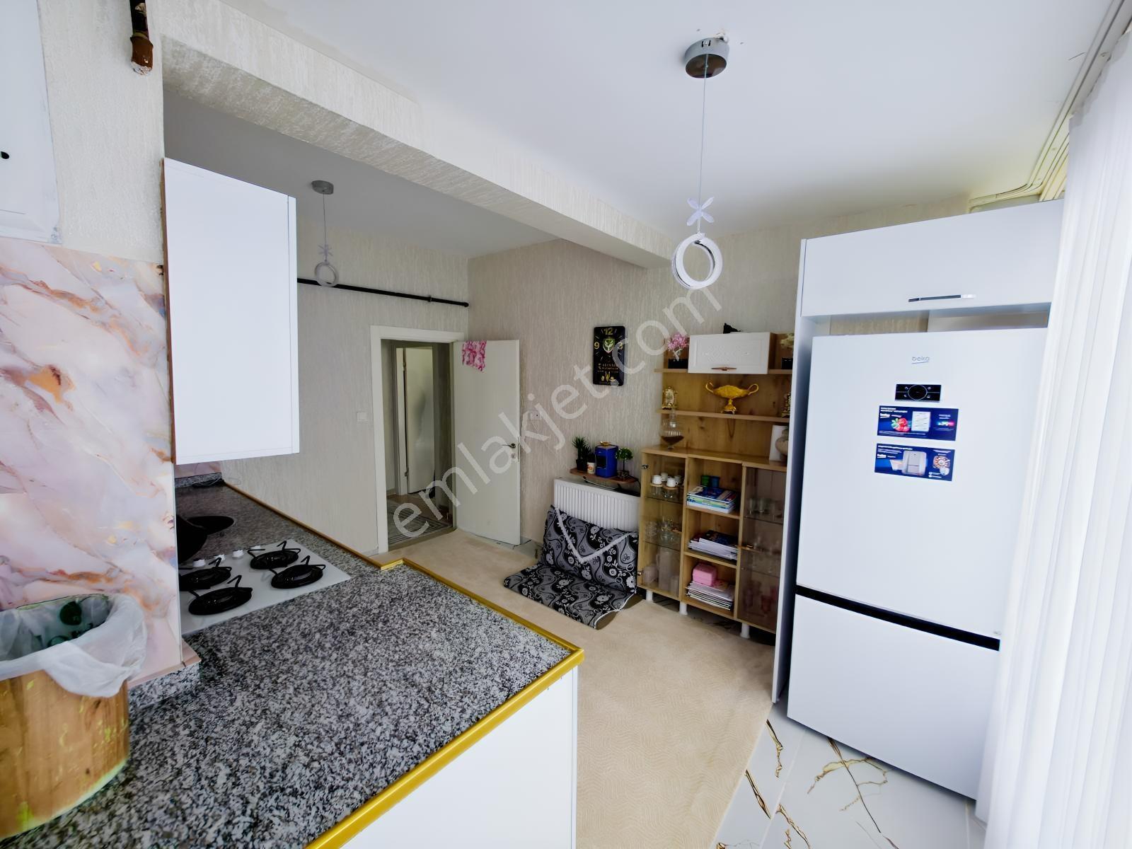 Ahmet Kaya Caddesi Paris Düğün Salonu Yanı Satılık 2+1 Daire — fotoğraf 7