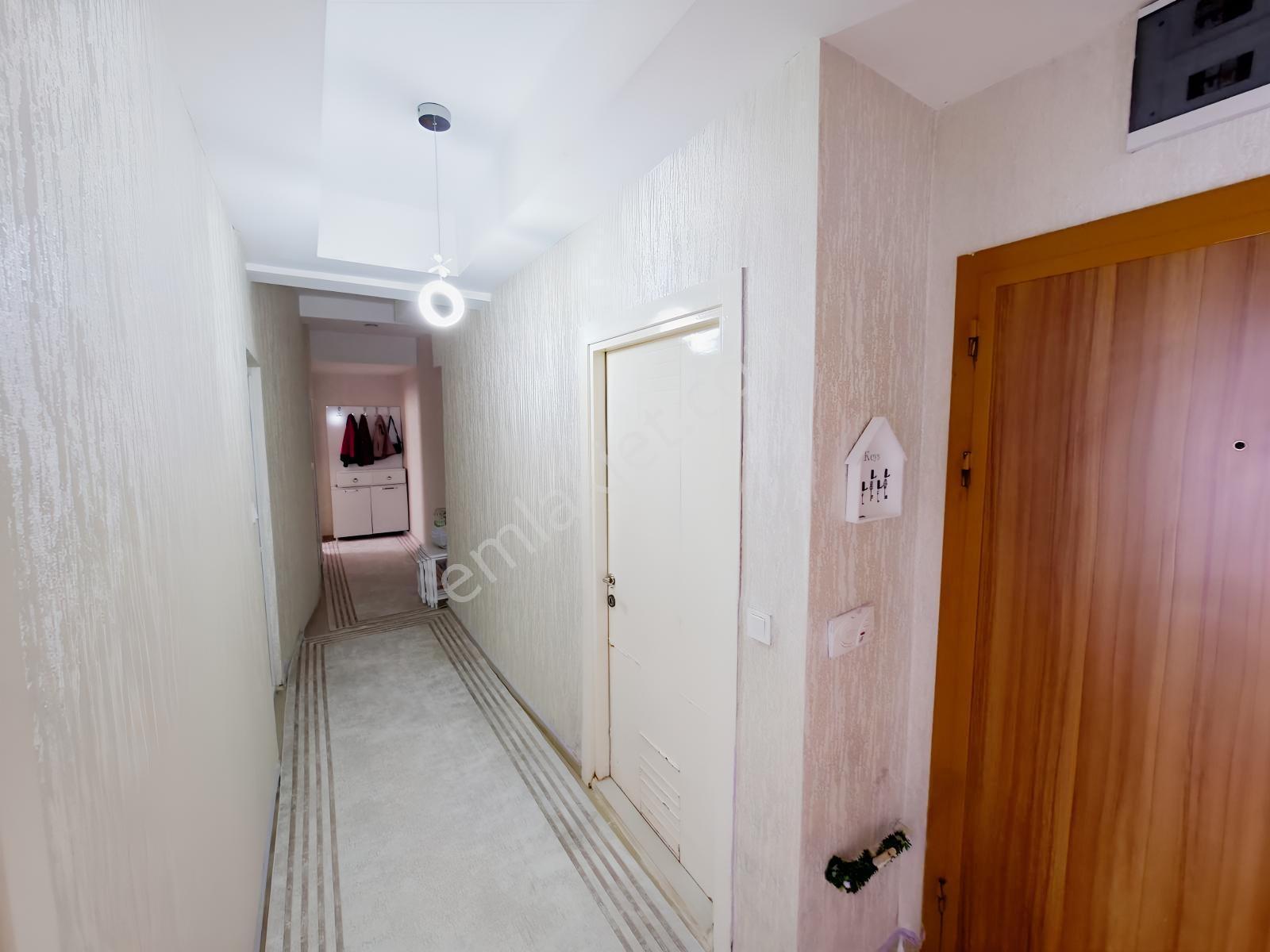 Ahmet Kaya Caddesi Paris Düğün Salonu Yanı Satılık 2+1 Daire — fotoğraf 14