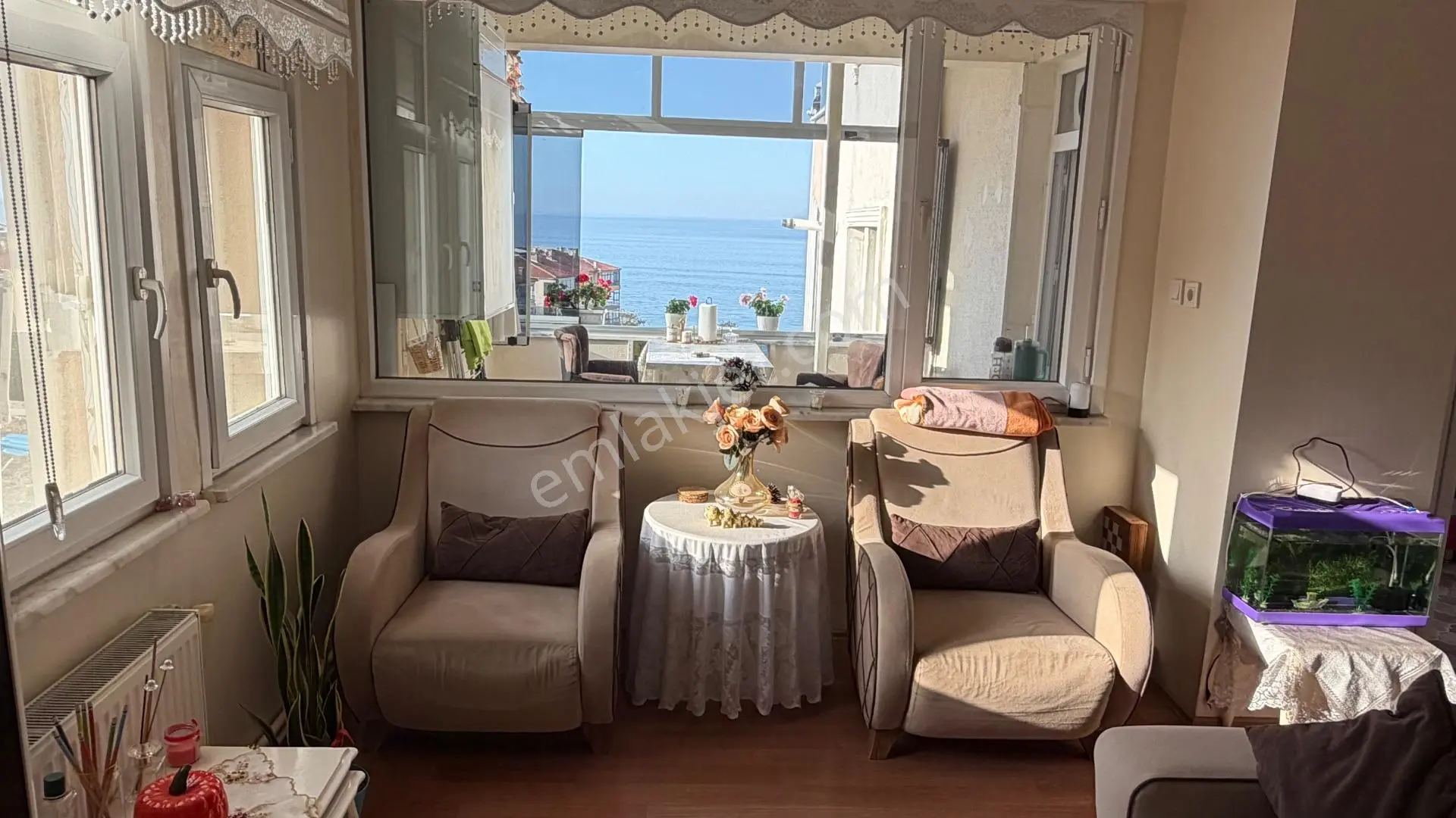 Çınarcık Harmanlar’da Poyraz Cad.sinde Deniz Manzaralı 2 + 1 80 M2 Doğalgazlı Masrafsız — fotoğraf 2