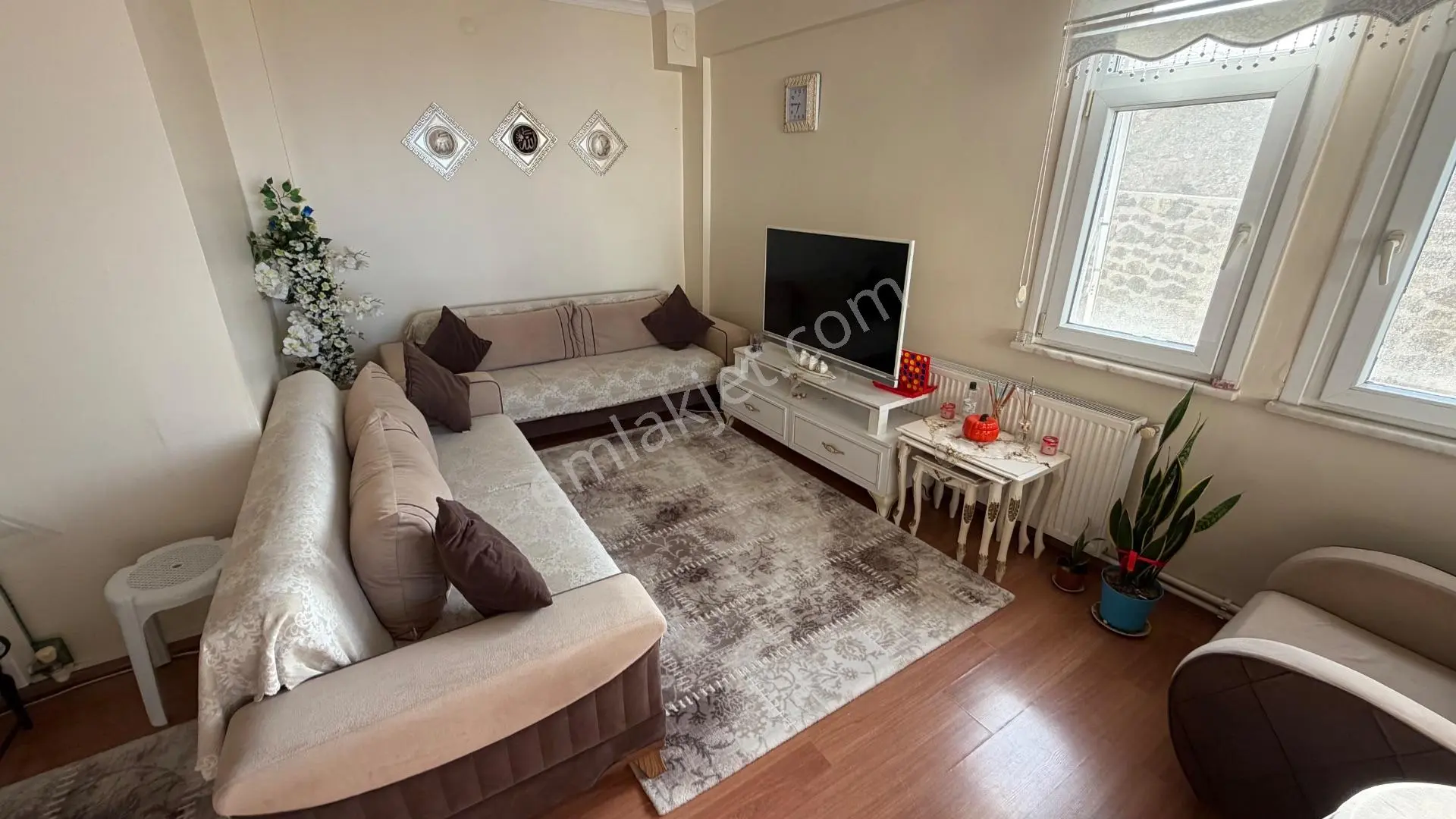 Çınarcık Harmanlar’da Poyraz Cad.sinde Deniz Manzaralı 2 + 1 80 M2 Doğalgazlı Masrafsız — fotoğraf 4