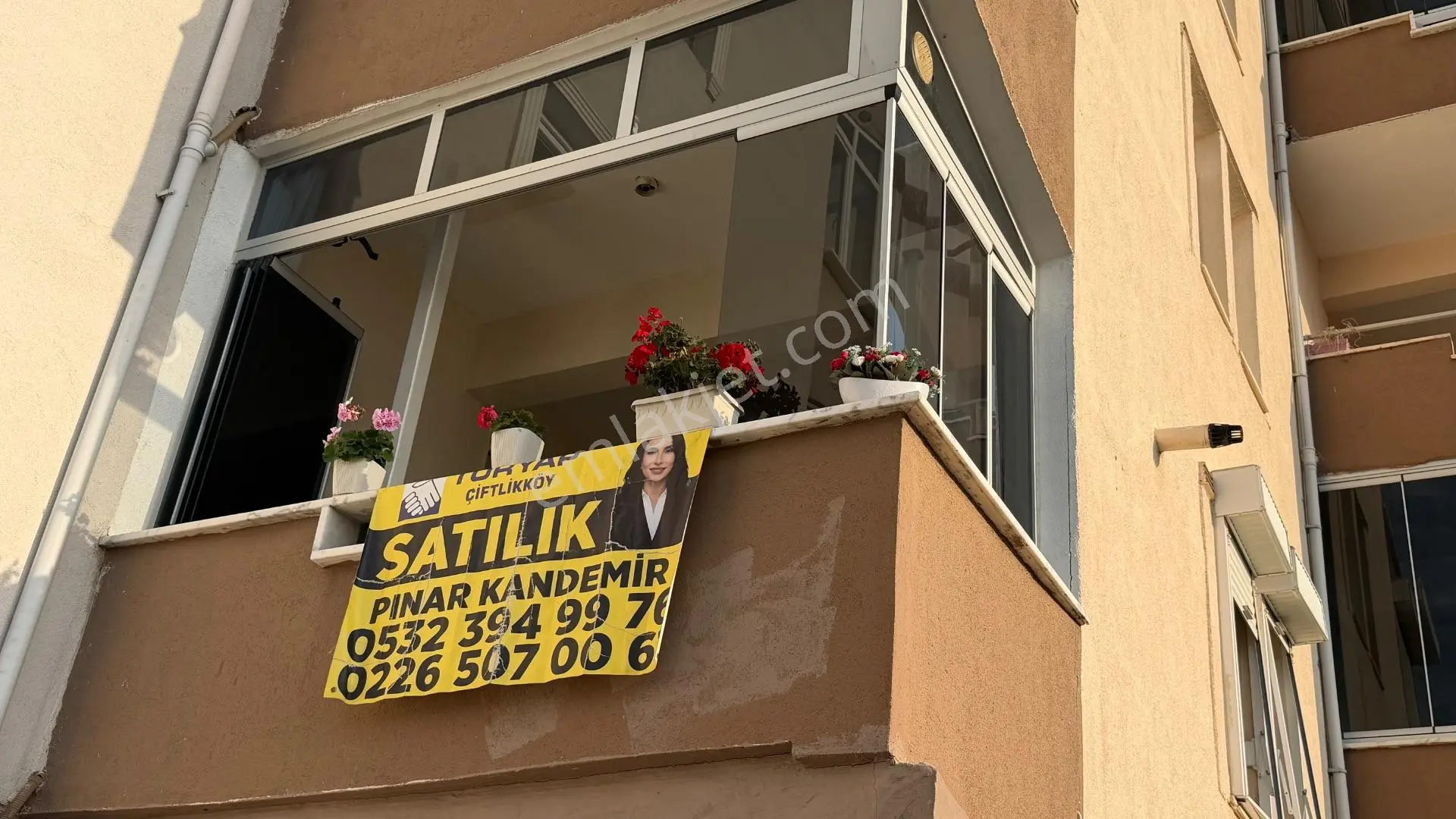 Çınarcık Harmanlar’da Poyraz Cad.sinde Deniz Manzaralı 2 + 1 80 M2 Doğalgazlı Masrafsız — fotoğraf 28
