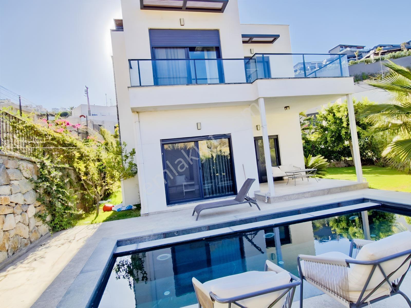 Bodrum Gumusluk Sahilde Ozel Havuzlu 4+1 Mustakil Lux Villa — fotoğraf 2