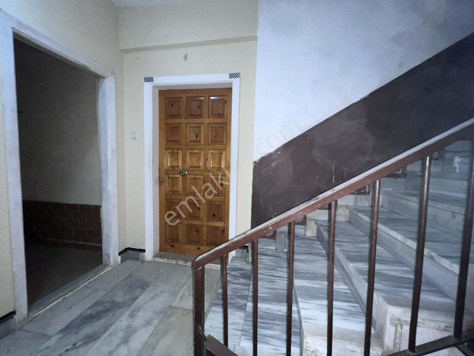 Akçaabat Merkez Orta Mahallede Satılık 3+1 Daire — fotoğraf 15