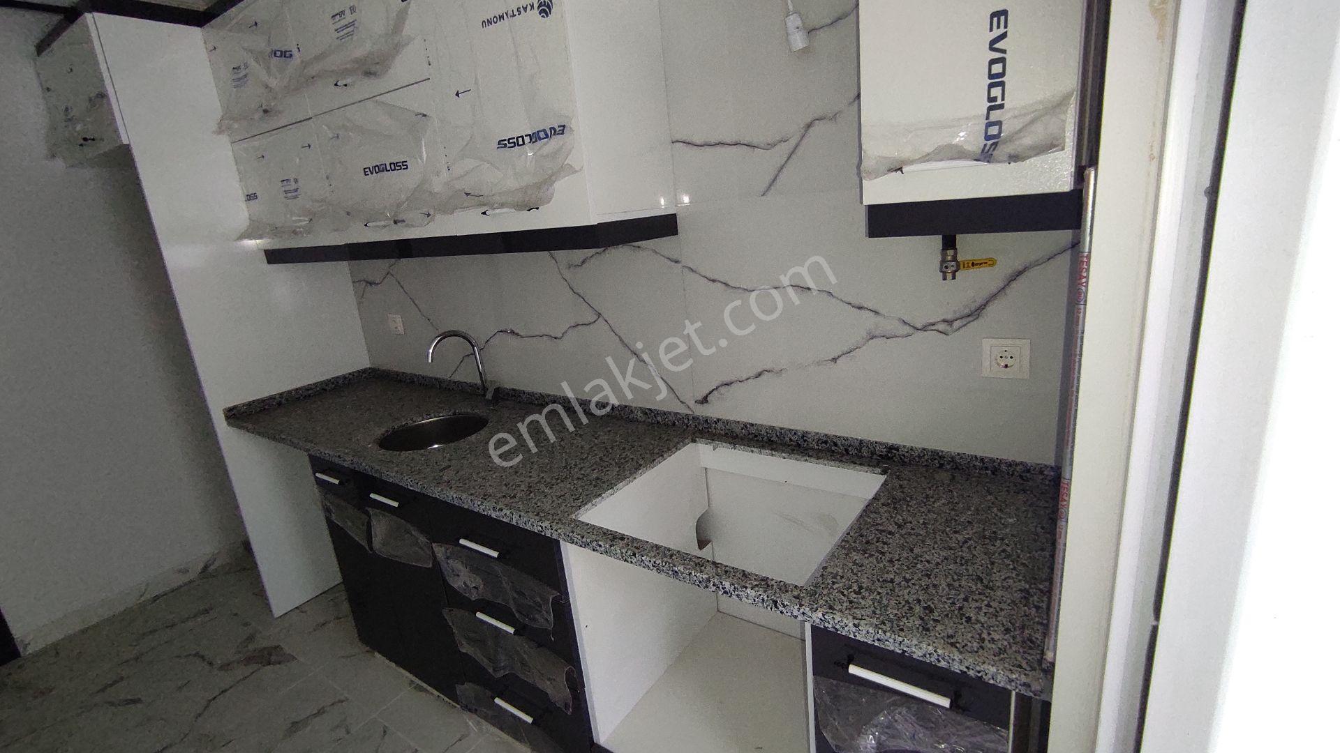 Tekirdağ, Süleymanpaşa, Çınarlı,mh.2+1,sıfır,köşe,cadde,üzeri,ebeveyn,banyolu,daire — fotoğraf 2