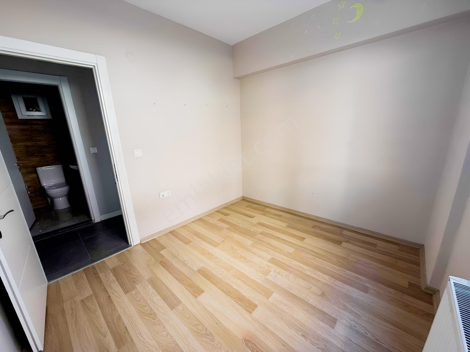 Esentepe'de Krediye Uygun Kapalı Mutfak 2+1 Satılık — fotoğraf 21