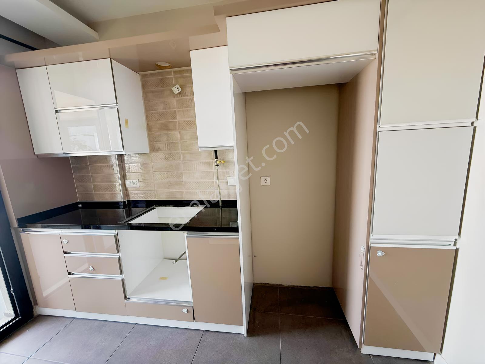 Esentepe'de Krediye Uygun Kapalı Mutfak 2+1 Satılık — fotoğraf 31