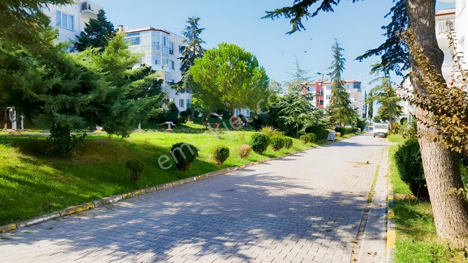 Başak Sitesinde 2 Katlı Binada 3+1 Daire — fotoğraf 2